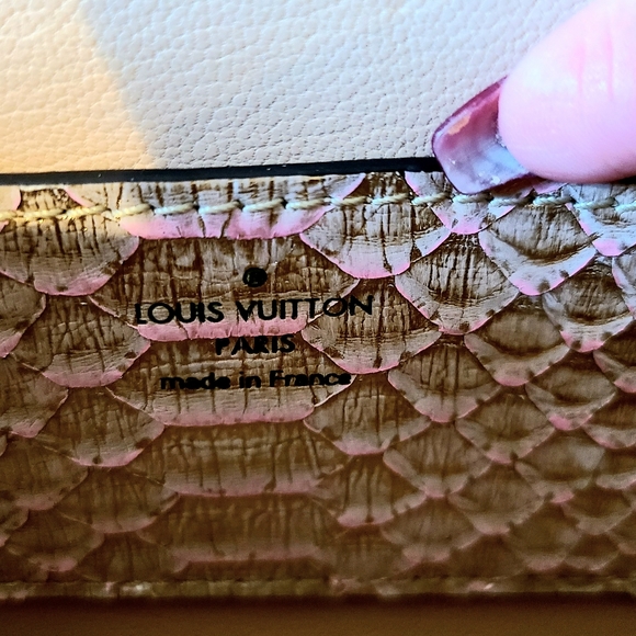 SOLD! Louis Vuitton Twist Mini Snakeskin Python Pink crossbody purse - Picture 7 of 14